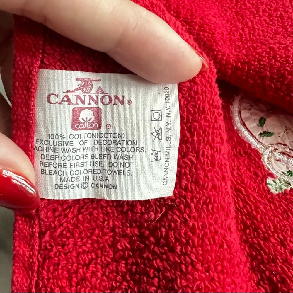 Vintage Embroidered Christmas Towels 15x11